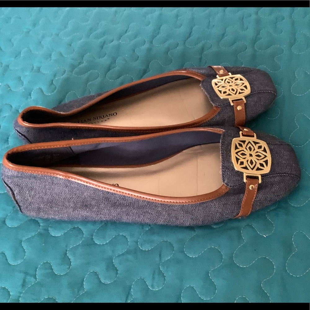 Christian Siriano Flats - Picture 12 of 12